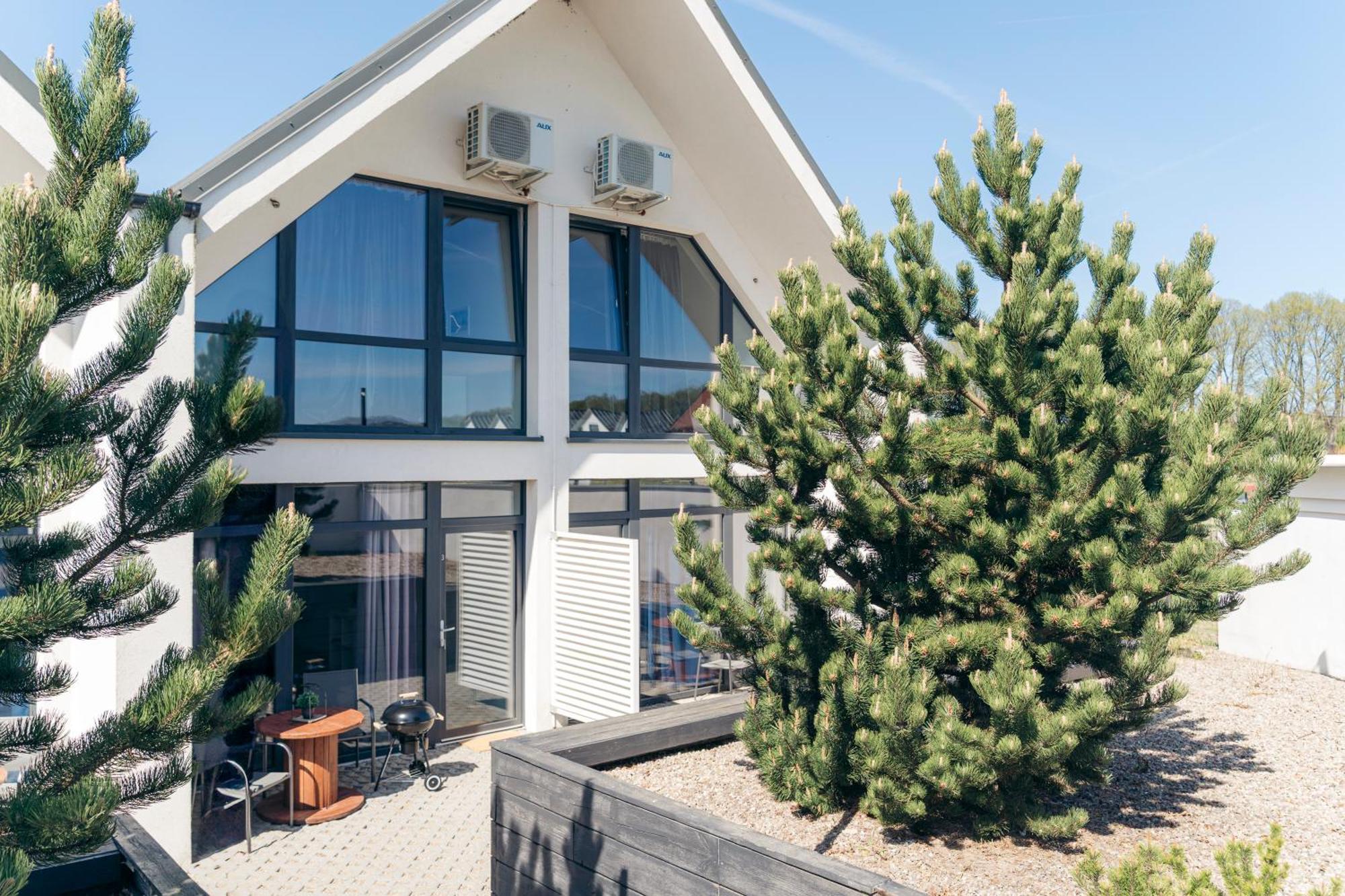 Mhouse Апартаменти